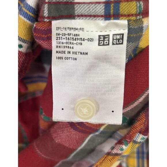 Uniqlo Long Sleeve Flannel Button Up Shirt Size S Small Red Plaid Green Stitch - Picture 6 of 7